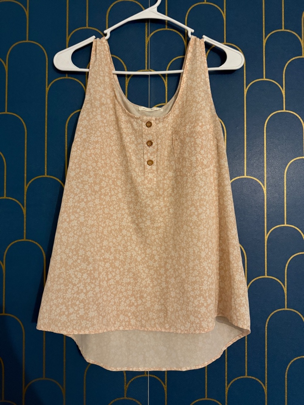 Active USA Peach Floral Sleeveless Button-Front Cami